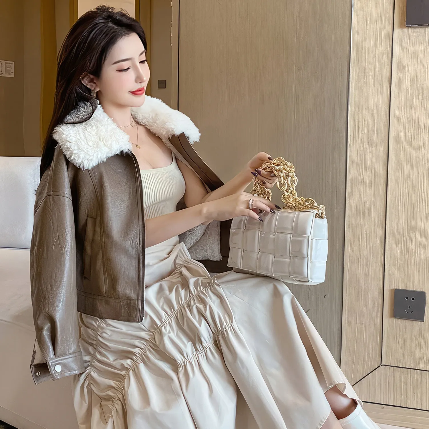 Womens Brown Genuine Sheepskin Sherpa Shearling Faux Fur Lined Korean Style Oversized Winter Warm Motorcycle Leather Jacket - Image 4