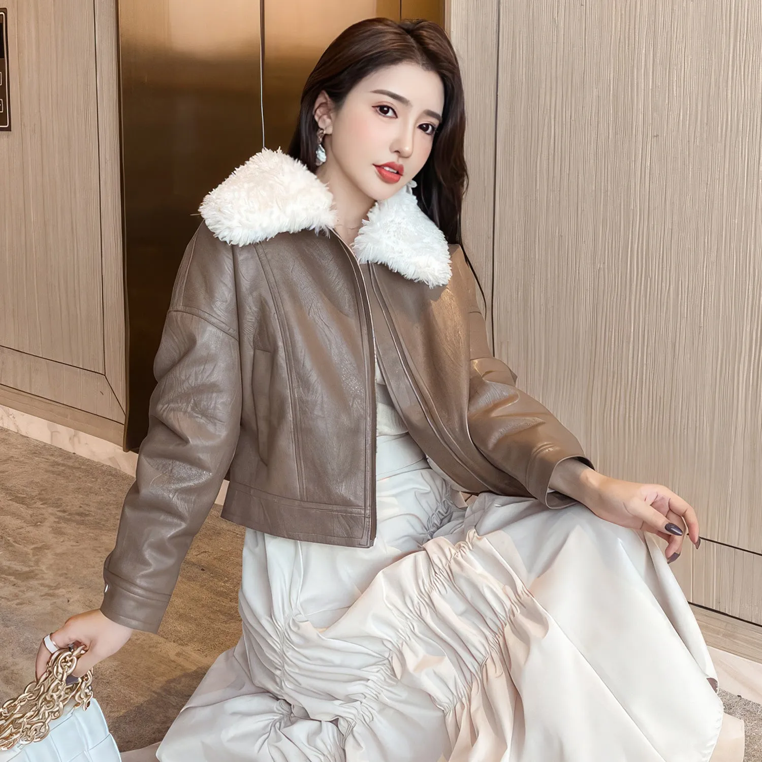 Womens Brown Genuine Sheepskin Sherpa Shearling Faux Fur Lined Korean Style Oversized Winter Warm Motorcycle Leather Jacket - Image 5
